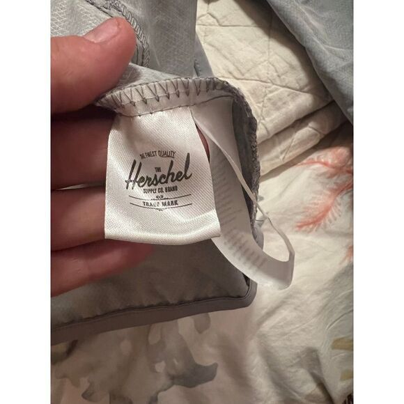 Herschel Grey Voyage Wind Breaker Sz. M - Picture 7 of 13